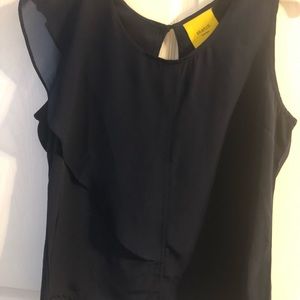 Sleeveless ruffled blouse